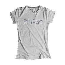 Load image into Gallery viewer, Platinum gray fitted shirt with the phrase "only righteous fights" in navy in Elizabeth Warren's handwriting (6085909610685) (7431621673149)